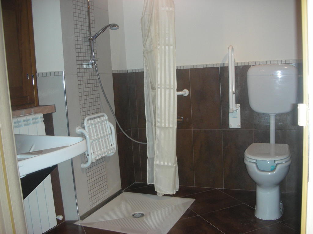 Отель House Volumnia Перуджа Номер фото